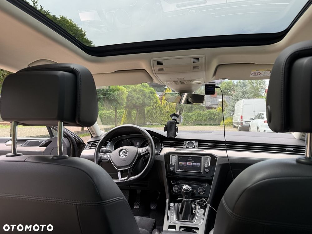 Volkswagen Passat 1.8 TSI BMT Highline - 12