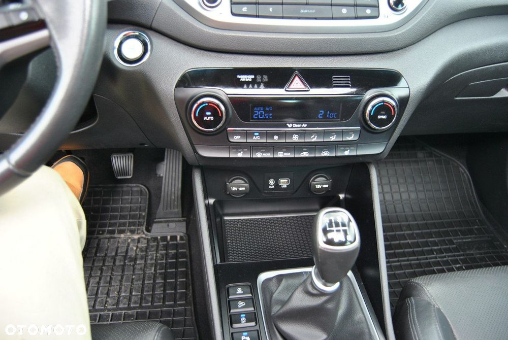 Hyundai Tucson blue 1.7 CRDi 2WD Advantage - 11