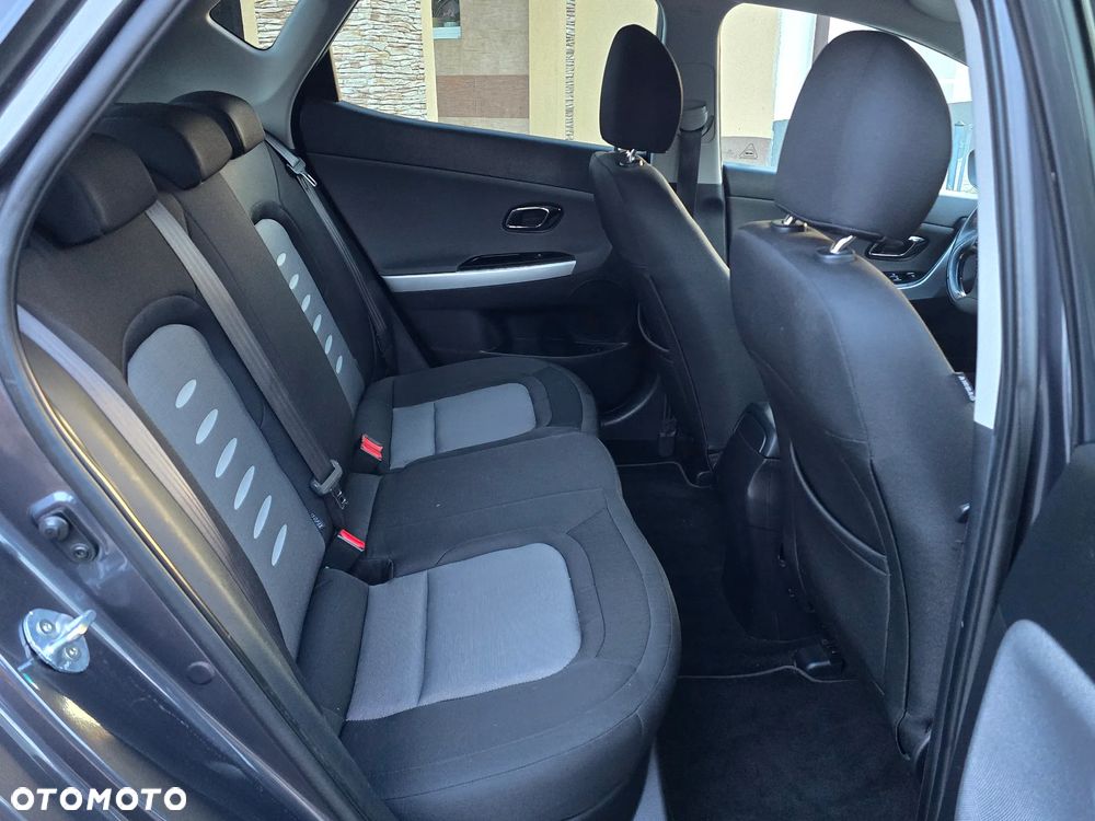 Kia Ceed 1.6 GDI Vision - 23