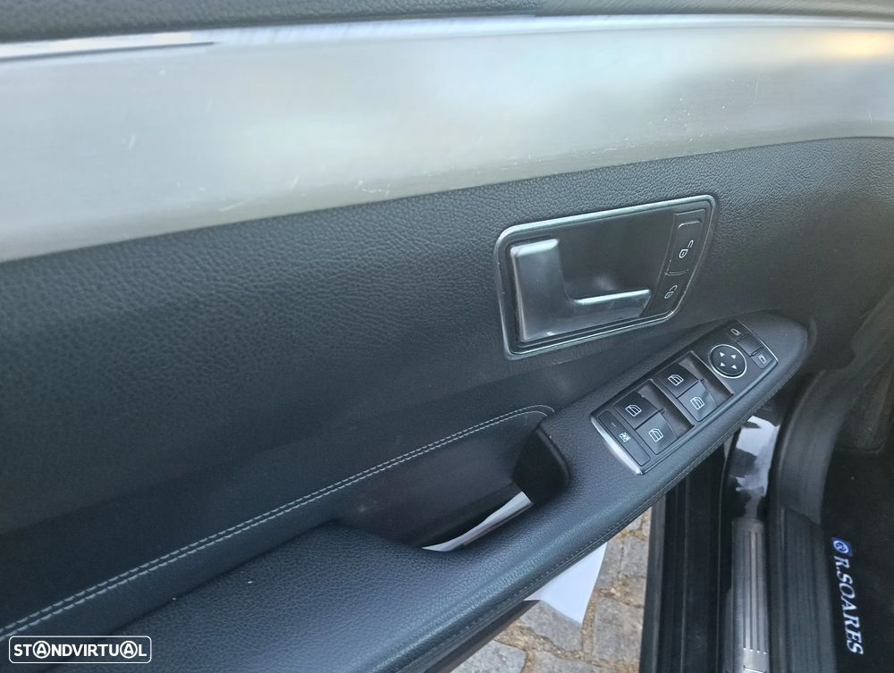 Mercedes-Benz E 220 CDI Auto Elegance - 12