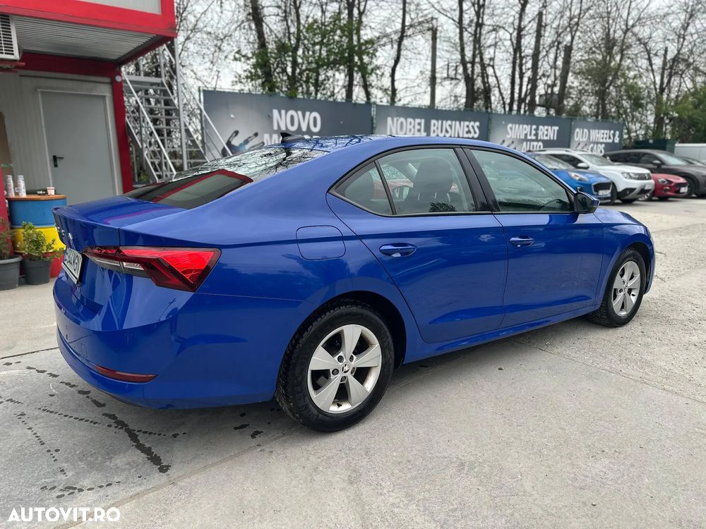 Skoda Octavia 2.0 TDI DSG Ambition - 5