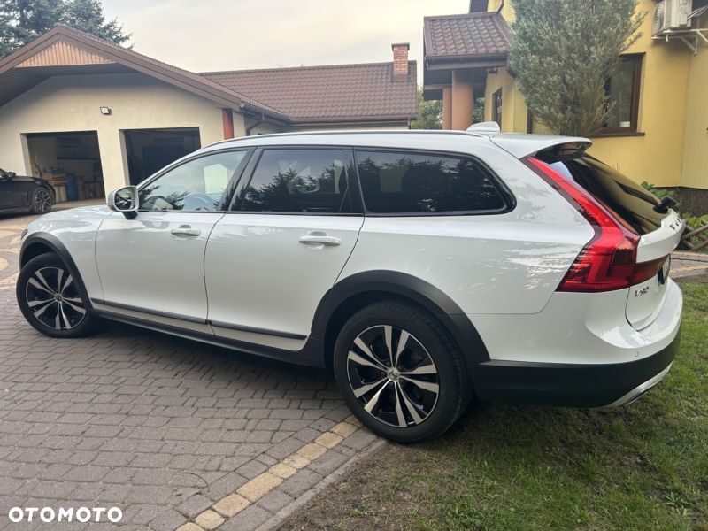 Volvo V90 D4 SCR AWD R-Design - 3