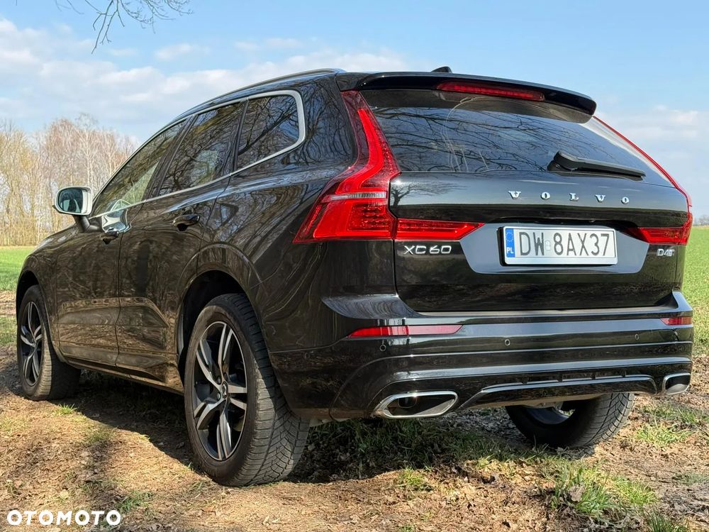 Volvo XC 60 D4 R-Design - 11