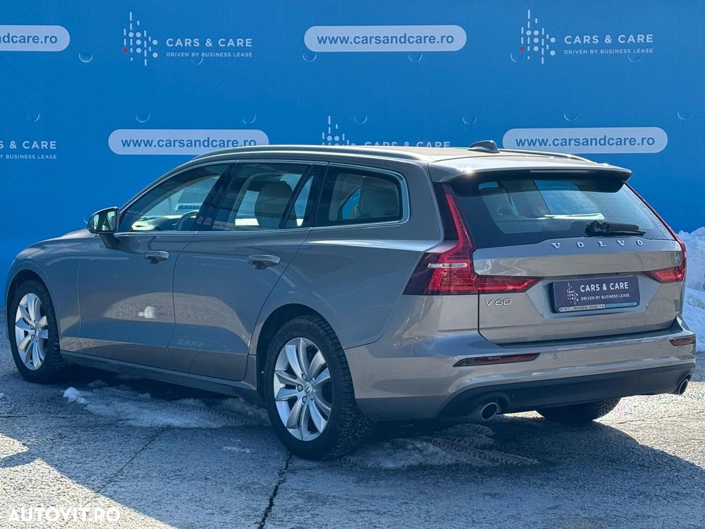 Volvo V60 B4 MHEV AT8 FWD Momentum Pro - 3