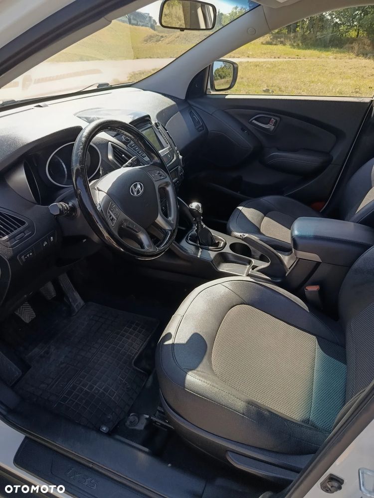 Hyundai ix35 1.6 2WD Fifa World Cup Edition - 10