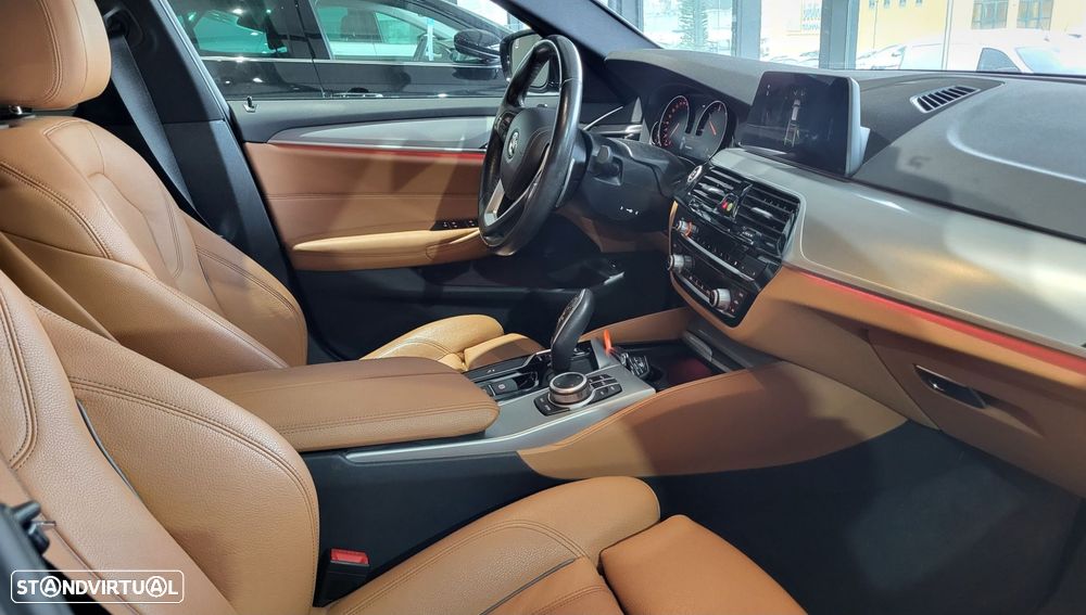 BMW 520 d Pack Desportivo M Auto - 12