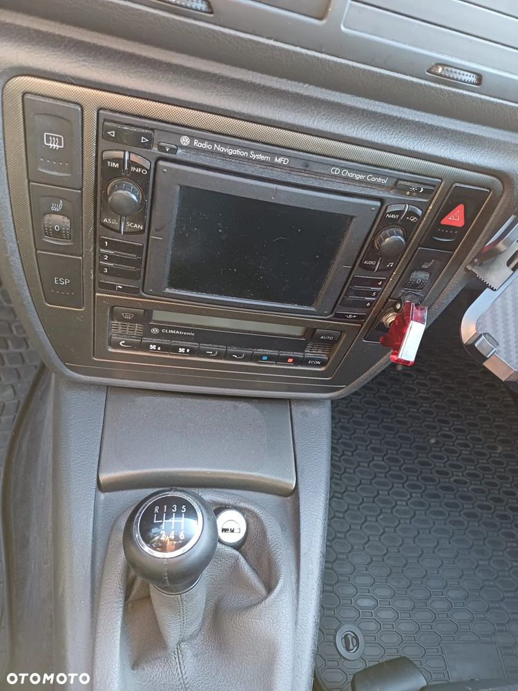 Volkswagen Passat 1.9 TDI Comfortline - 11