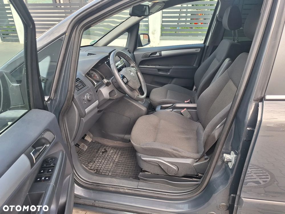 Opel Zafira 1.8 Innovation 110 Jahre - 10