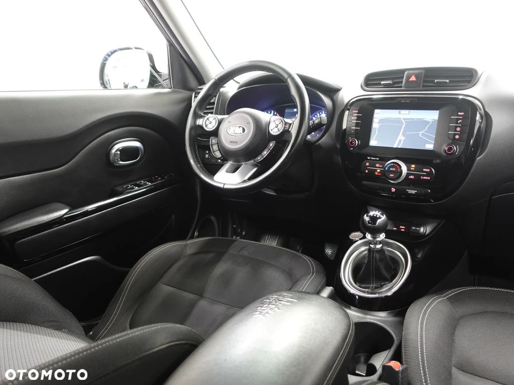 Kia Soul 1.6 CRDI Spirit - 29