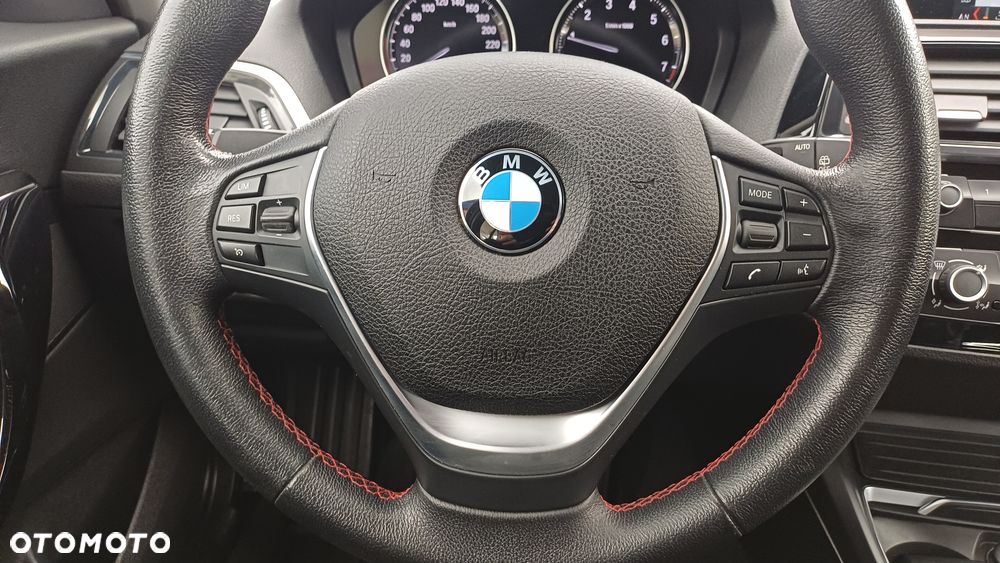 BMW Seria 1 118i - 26