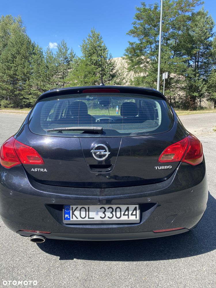 Opel Astra IV 1.4 T Cosmo - 4