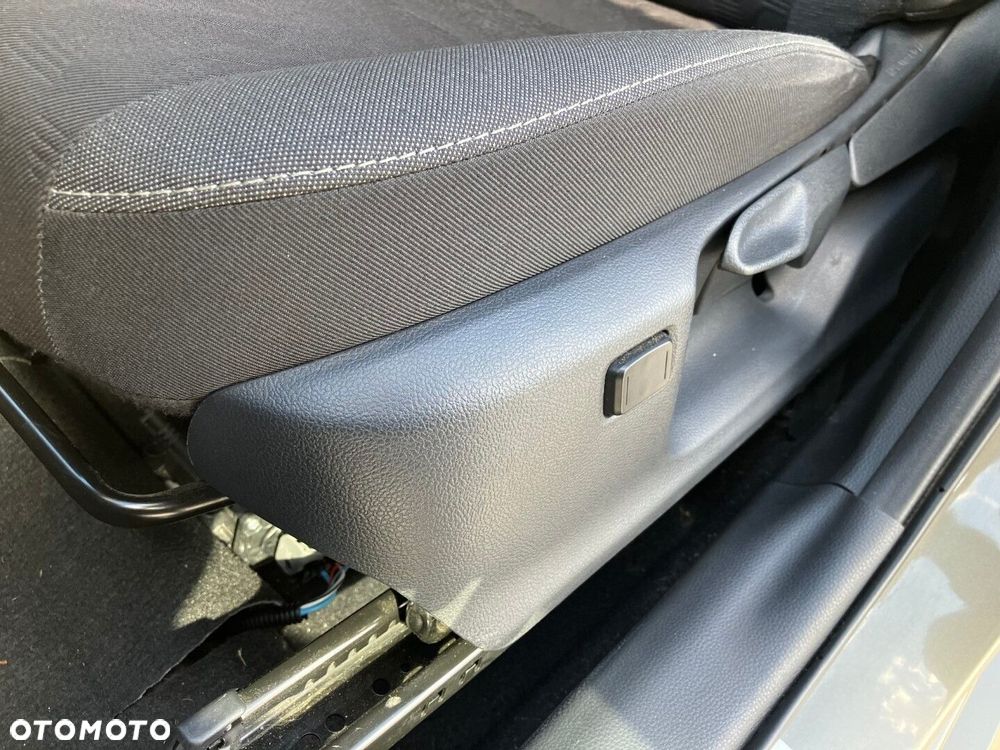 Toyota Yaris Hybrid 1.5 Selection Elegant - 25