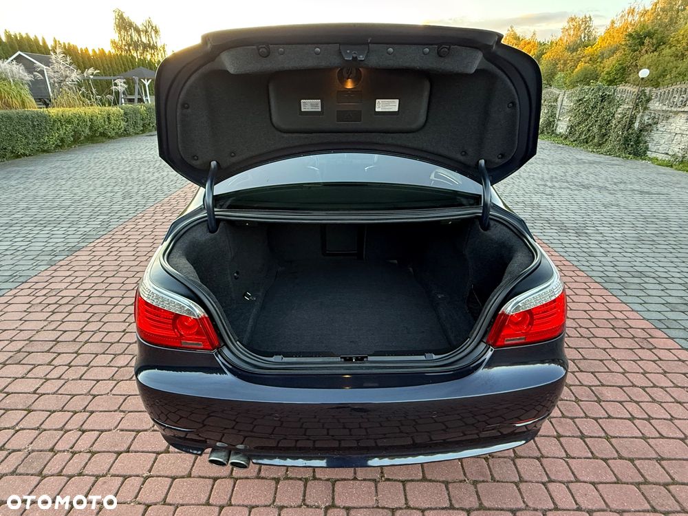 BMW Seria 5 535d Edition Sport - 33