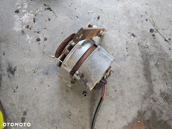 Claas Merctaror 75 silnik Perkins 6345 alternator