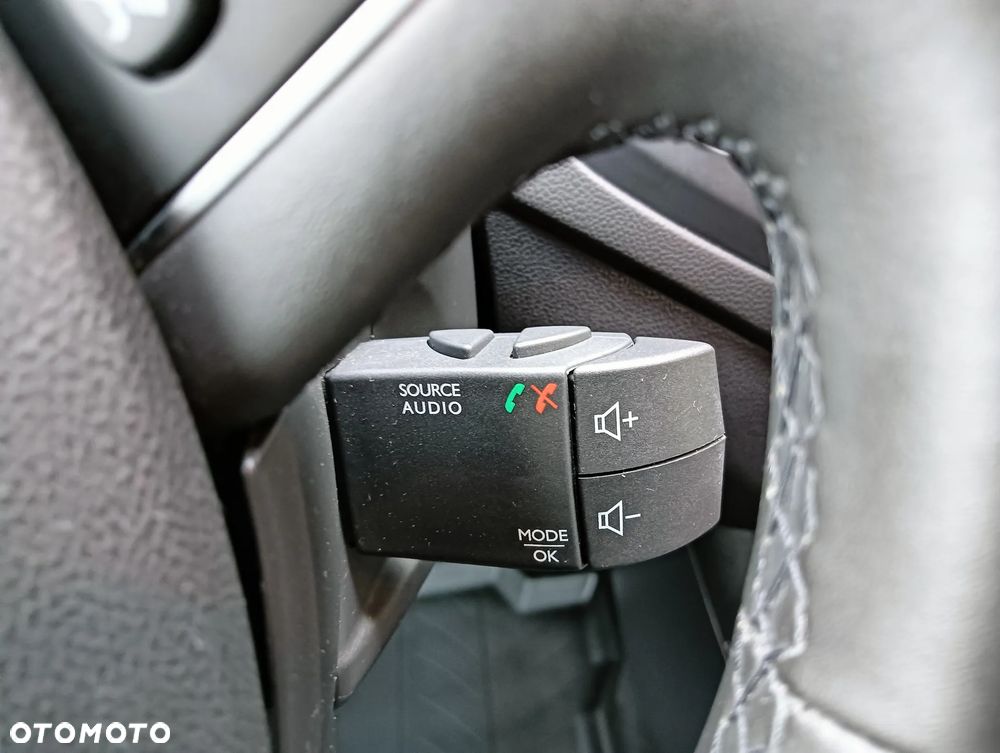 Renault Captur (ENERGY) TCe 90 LIMITED - 20