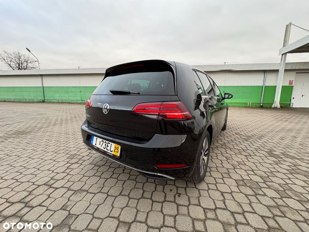 Volkswagen Golf - 5