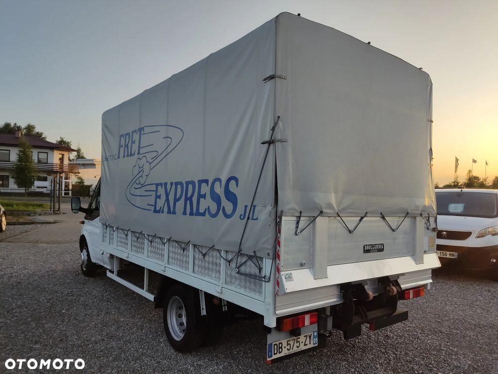 Ford Transit - 10
