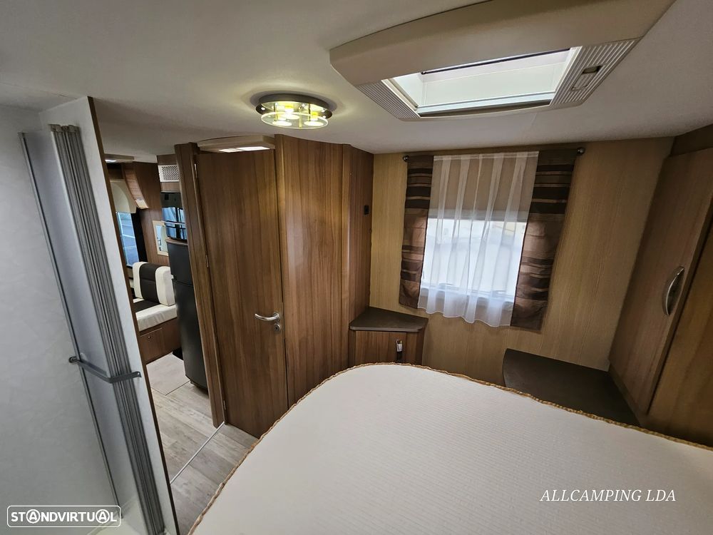 Pilote Aventura G740 CAMA CENTRAL/BASCULANTE - 38
