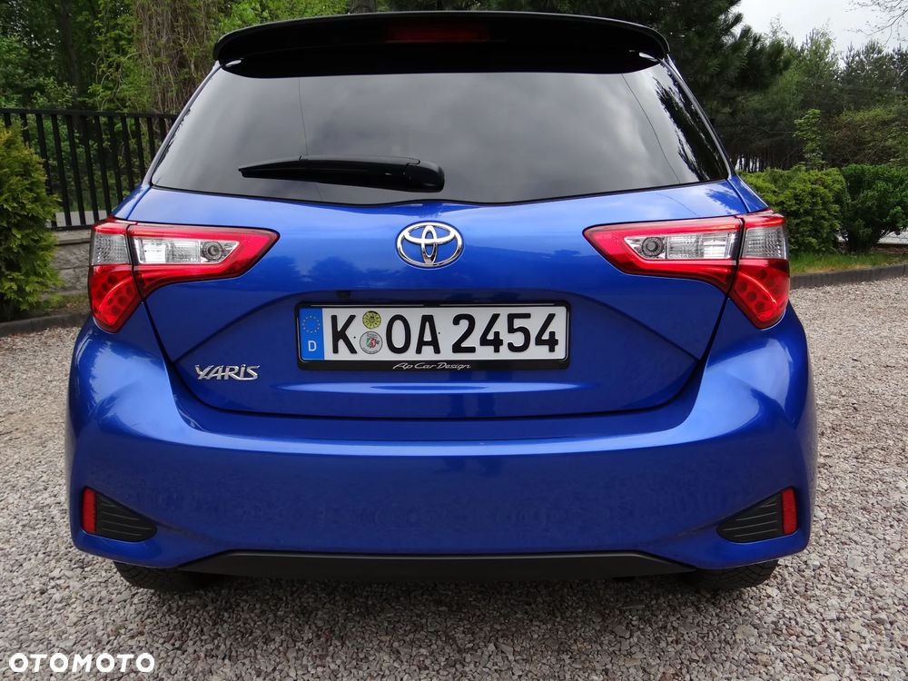 Toyota Yaris 1.5 Premium - 11