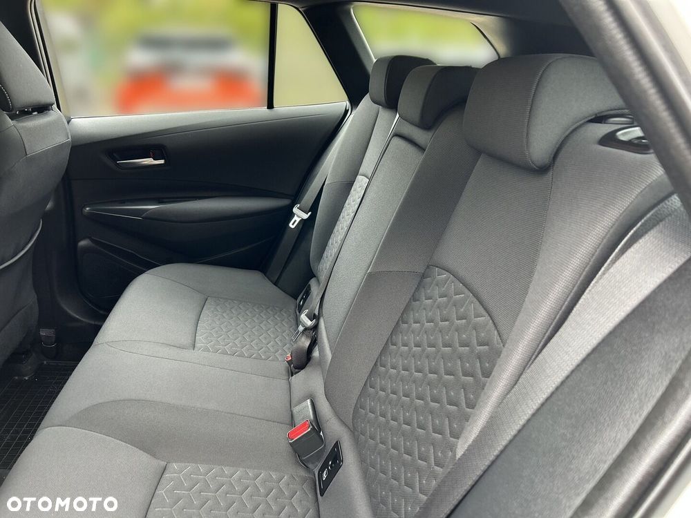 Toyota Corolla - 17