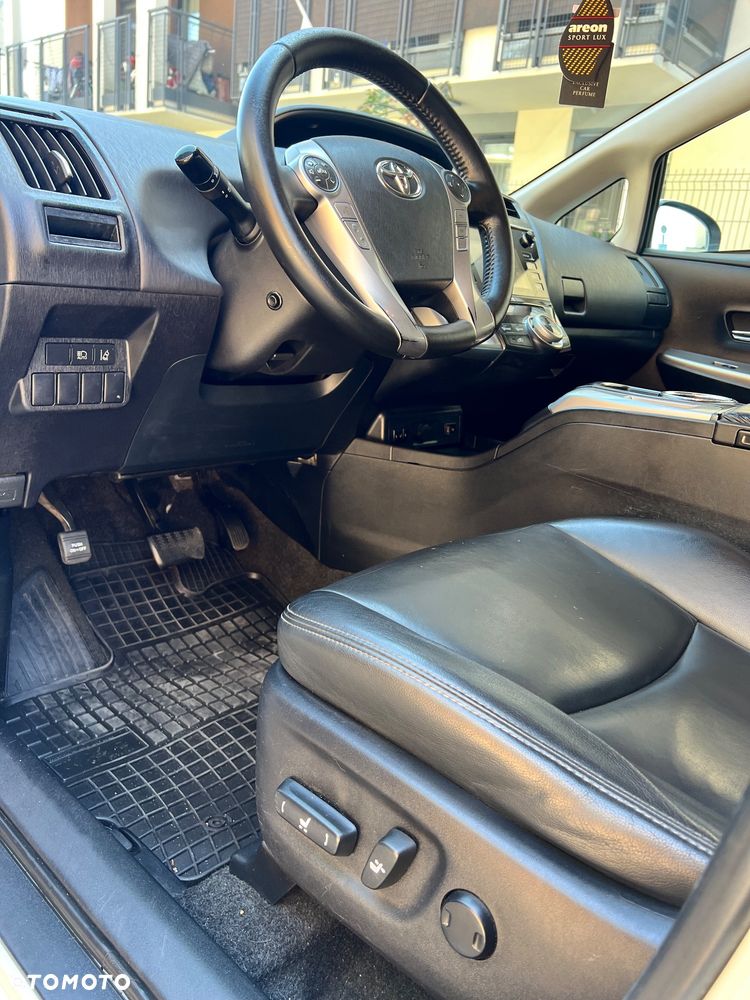 Toyota Prius+ 1.8 HSD Premium - 15