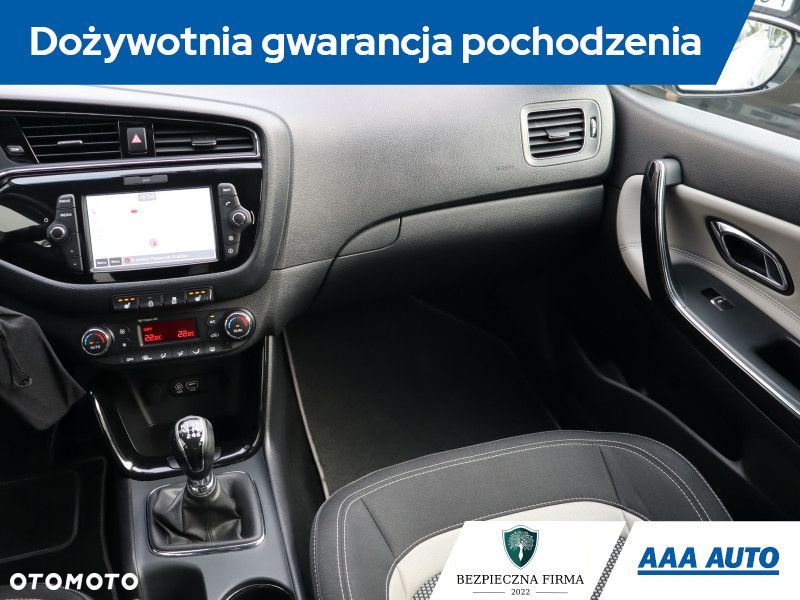 Kia Ceed - 9