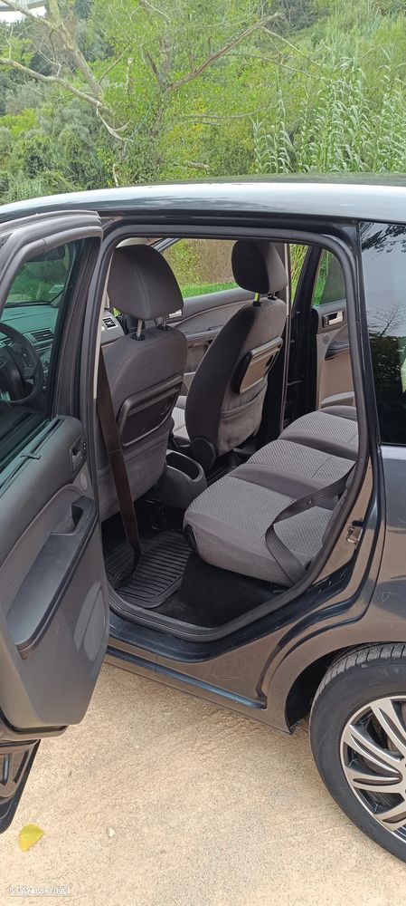 Ford Focus C-Max - 16