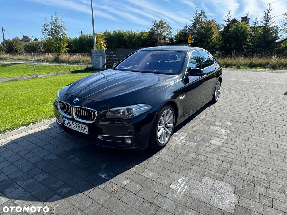 BMW Seria 5 520d xDrive Luxury Line - 2