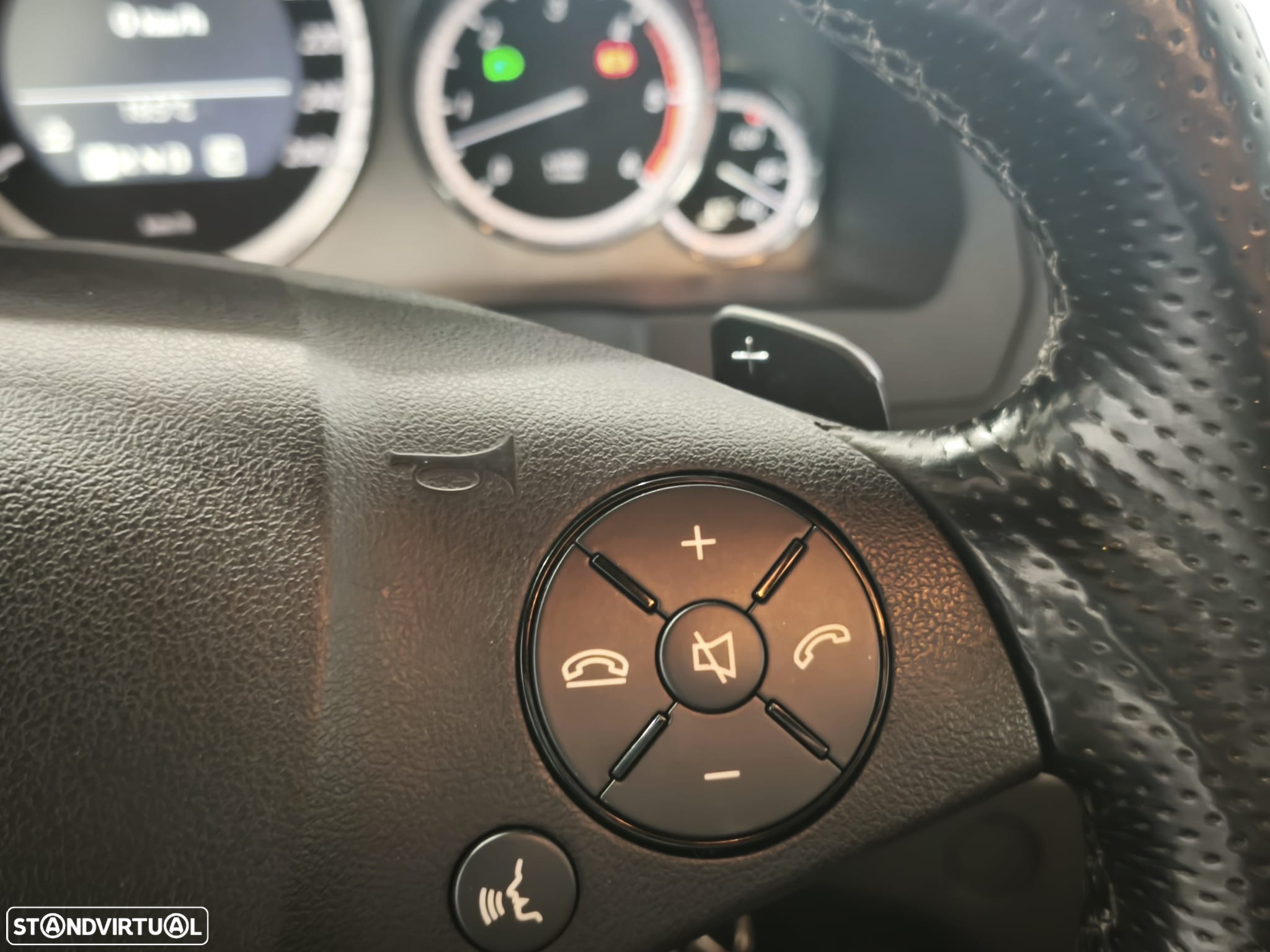 Mercedes-Benz E 350 CDi Avantgarde BlueEfficiency Auto - 16