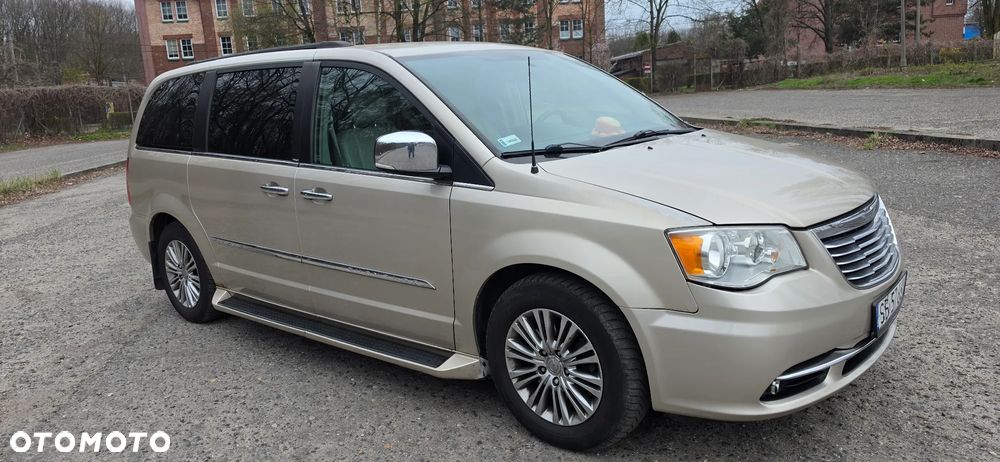 Chrysler Town & Country 3.6 Limited - 2
