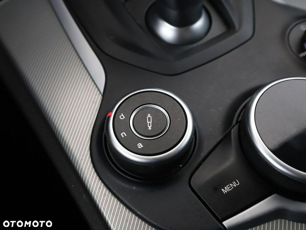Alfa Romeo Stelvio 2.0 Turbo Super Q4 - 30