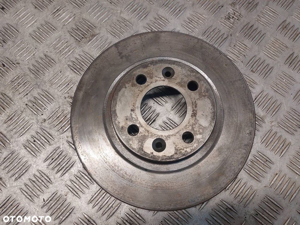 TARCZE HAMULCOWE PRZÓD + KLOCKI RENAULT CLIO II Phase I 1.5 DCI - 2