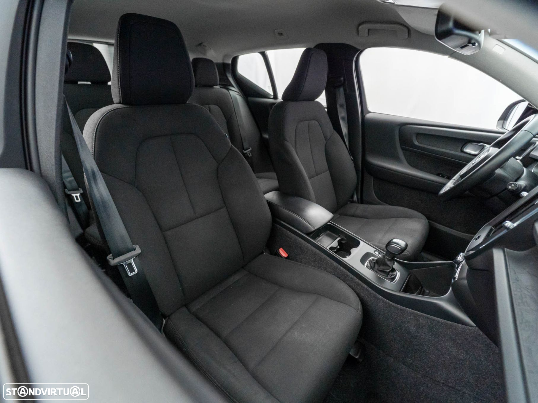 Volvo XC 40 1.5 T2 Momentum - 37
