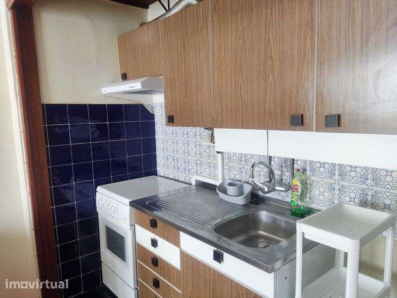 Apartamento - Alcântara - T1 - Arrendo - Grande imagem: 3/6