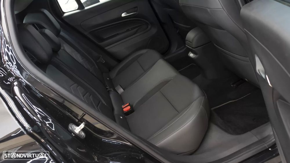 Jeep Avenger 1.2 GSE T3 Altitude - 13