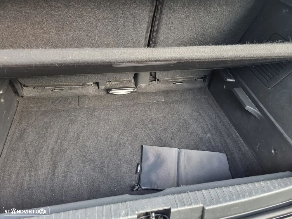 Renault Captur 1.2 TCe Exclusive EDC - 19