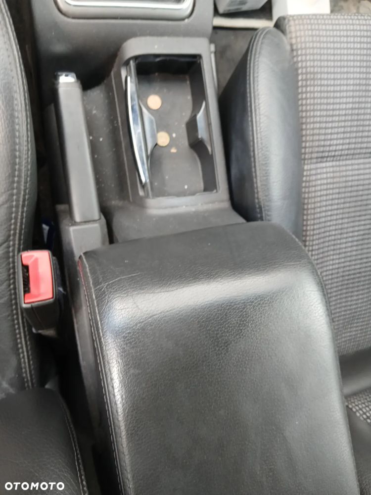 OPEL VECTRA C GTS Z163 fotel fotele kanapa deska kokpit podsufitka boczek boczki klamka - 6