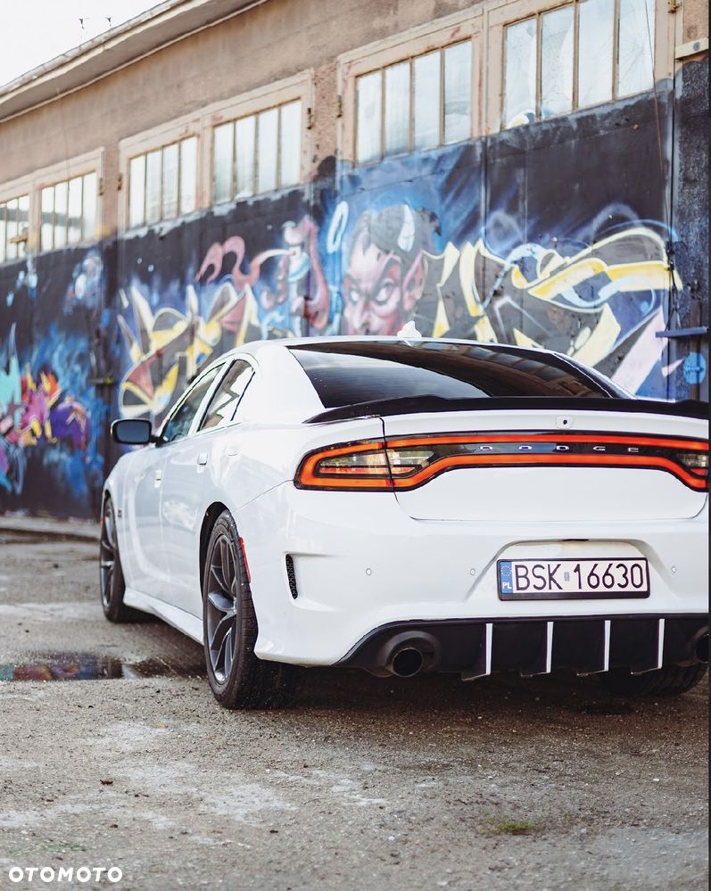 Dodge Charger 6.4 Scat Pack - 27
