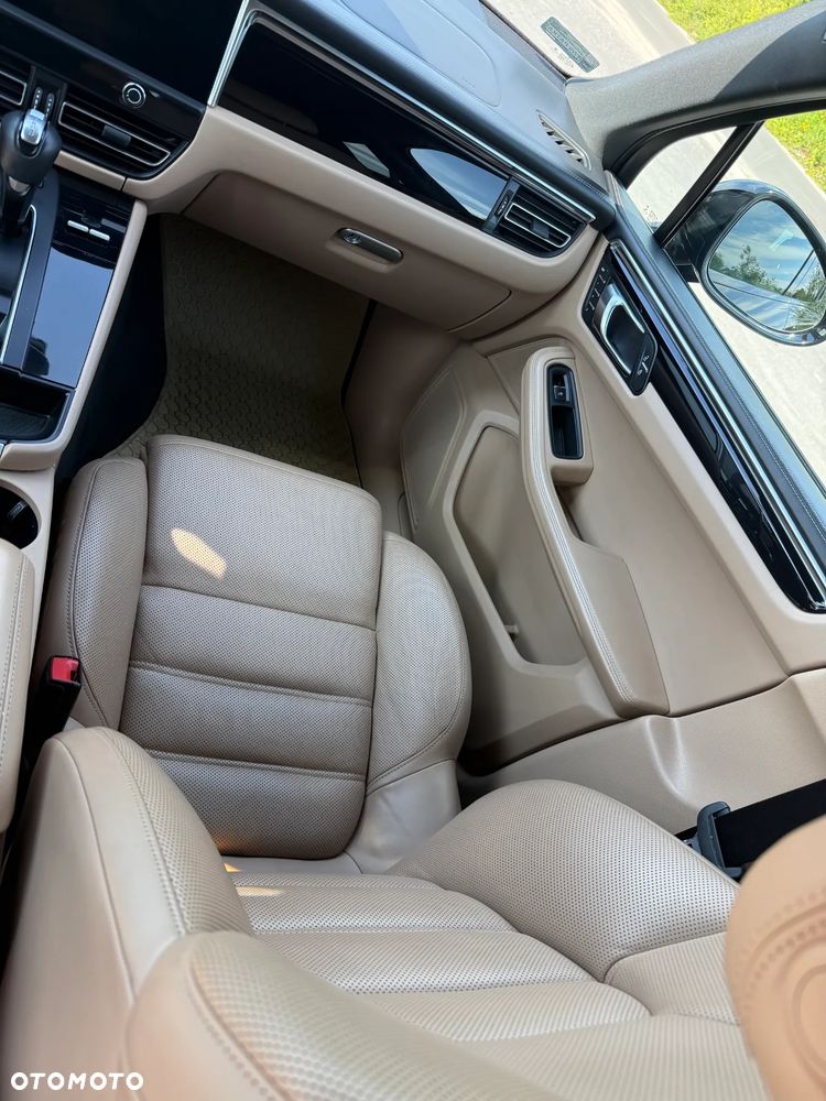 Porsche Macan Standard - 14