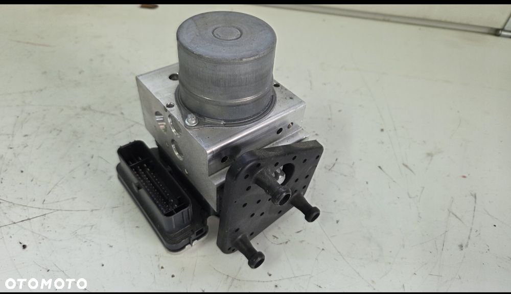 Pompa sterownik ABS MERCEDES E KLASA W214 A2149001709 - 2
