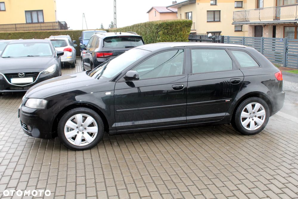 Audi A3 Sportback 2.0 TDI DPF quattro S line Sportpaket plus - 6
