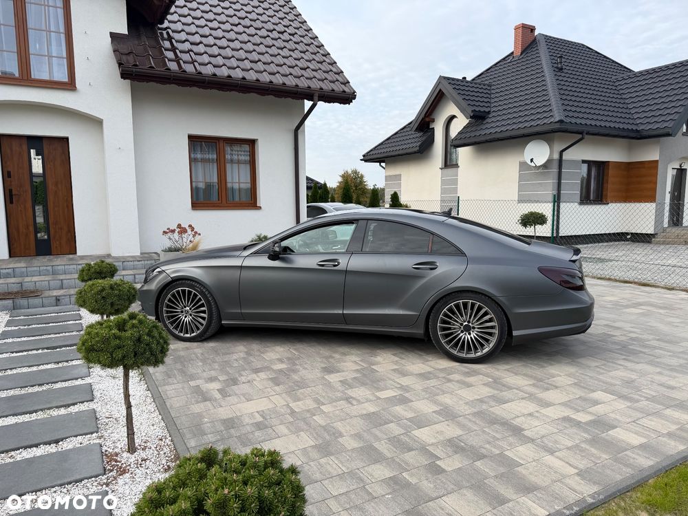 Mercedes-Benz CLS - 4