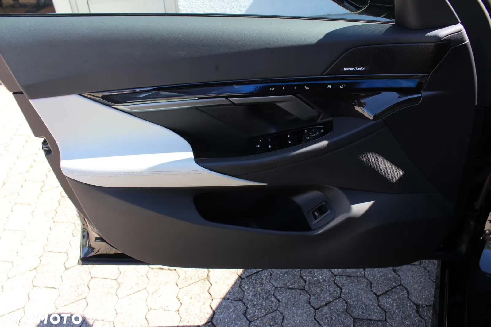 BMW Seria 5 520i mHEV M Sport - 15