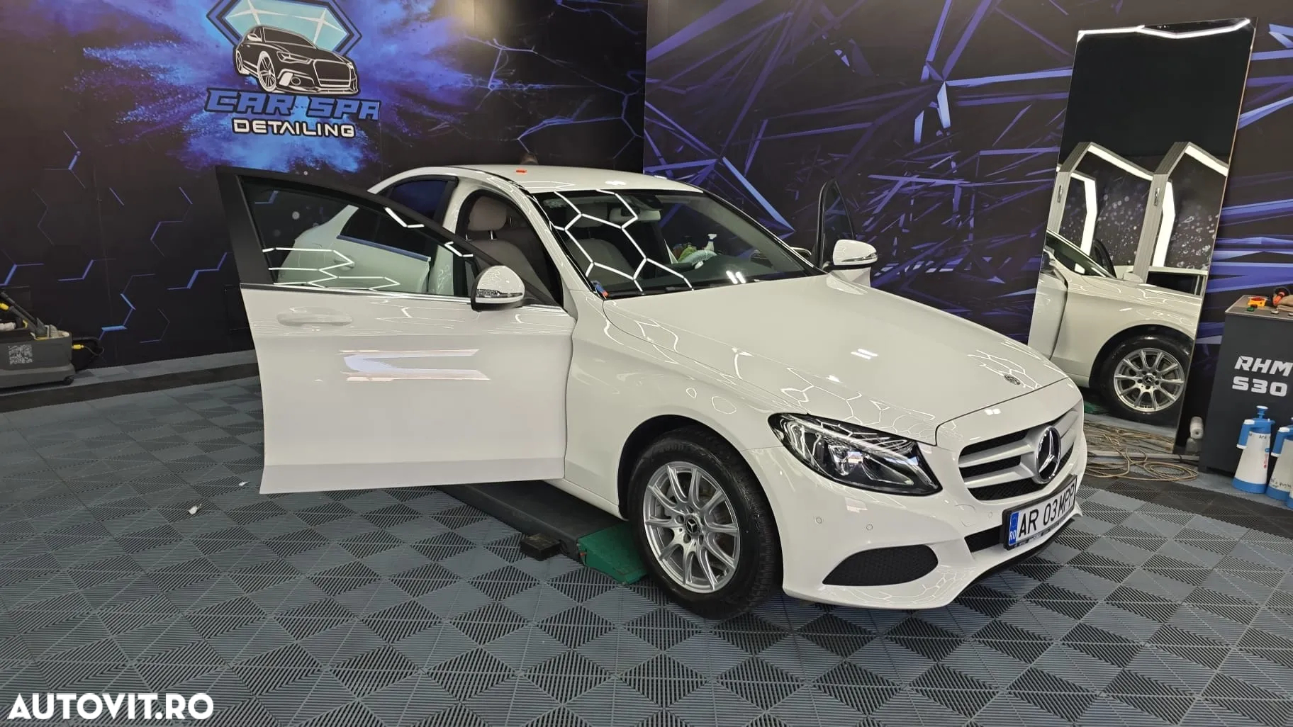 Mercedes-Benz C - 17