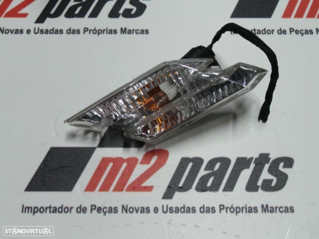 Pisca guarda-lamas Branco Esquerdo/Frente Seminovo/ Original BMW Série 6 6313716... - 1
