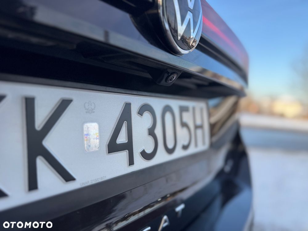 Volkswagen Passat - 18