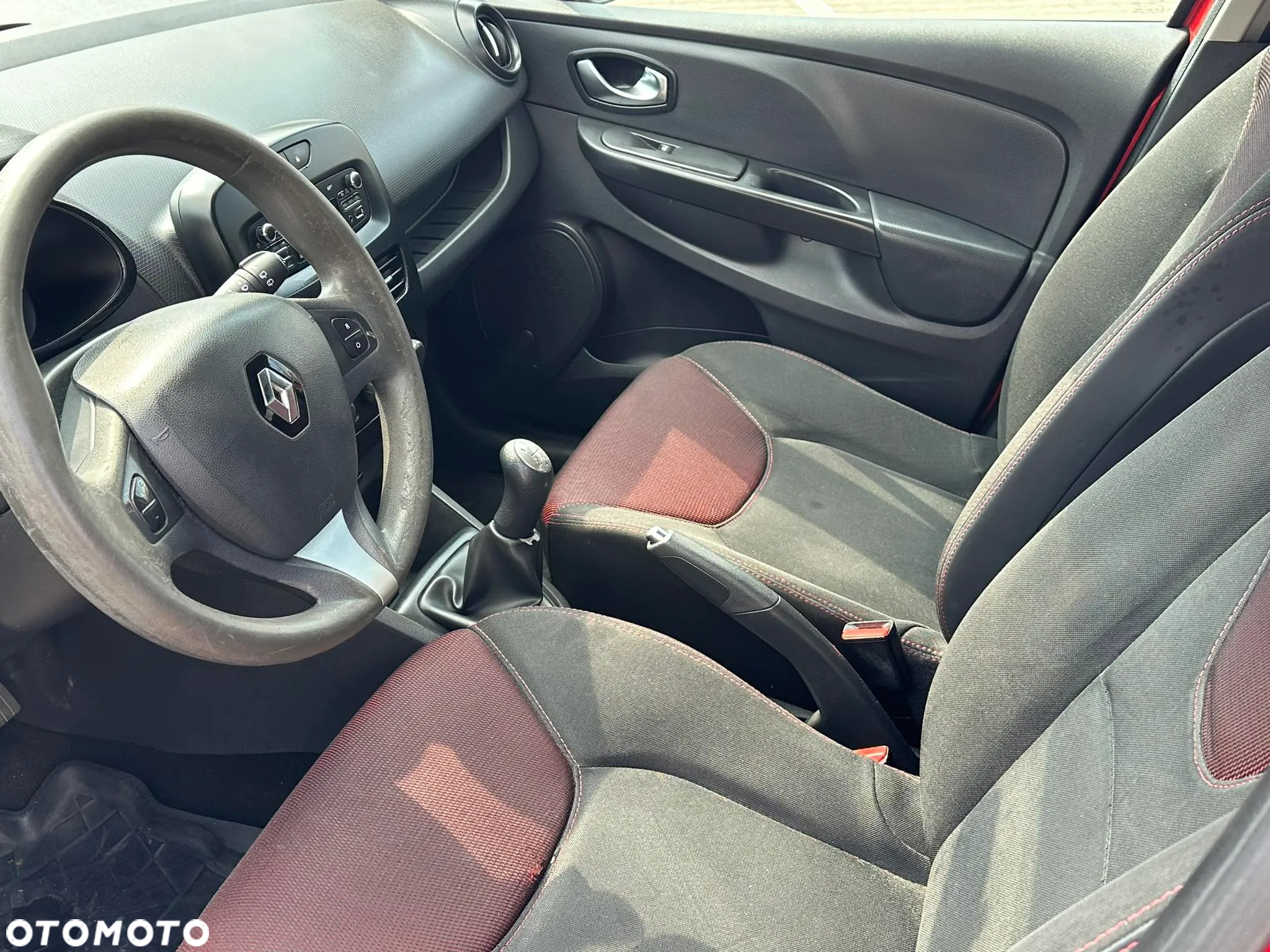 Renault Clio - 6