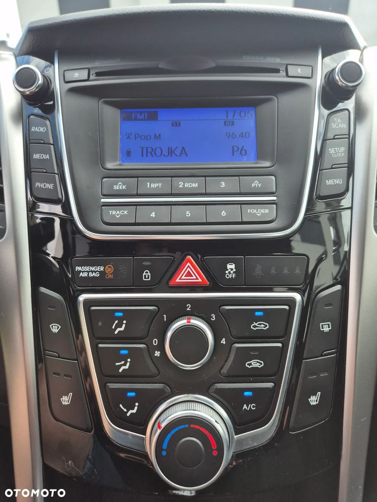 Hyundai i30 1.4 Base - 8