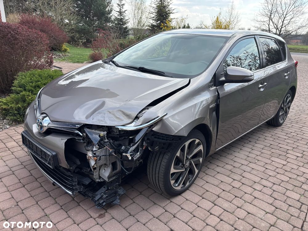 Toyota Auris - 10
