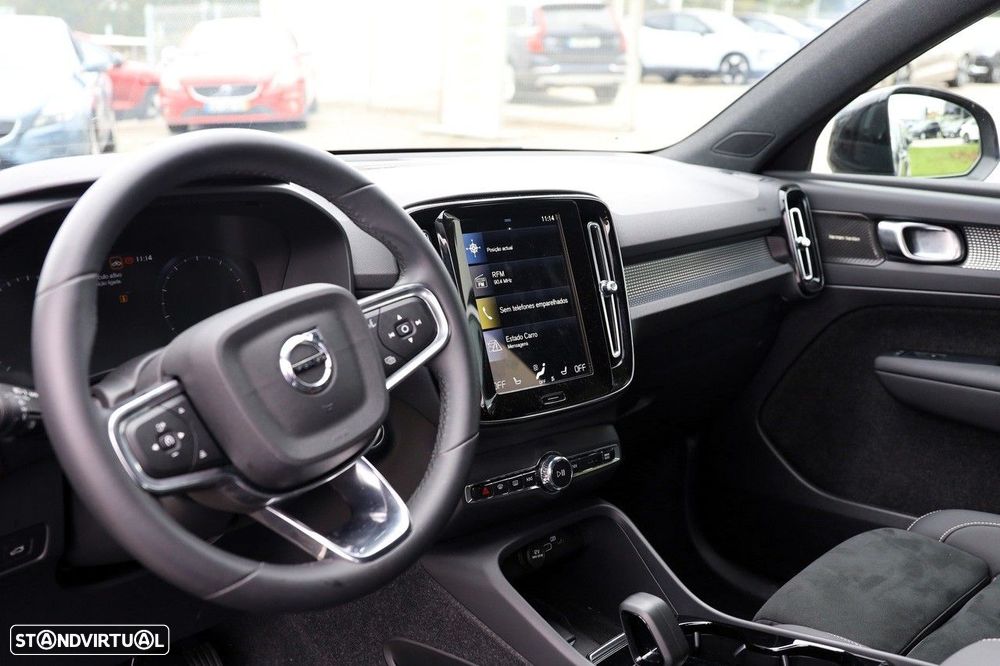 Volvo XC 40 1.5 T2 Plus Dark Auto - 15